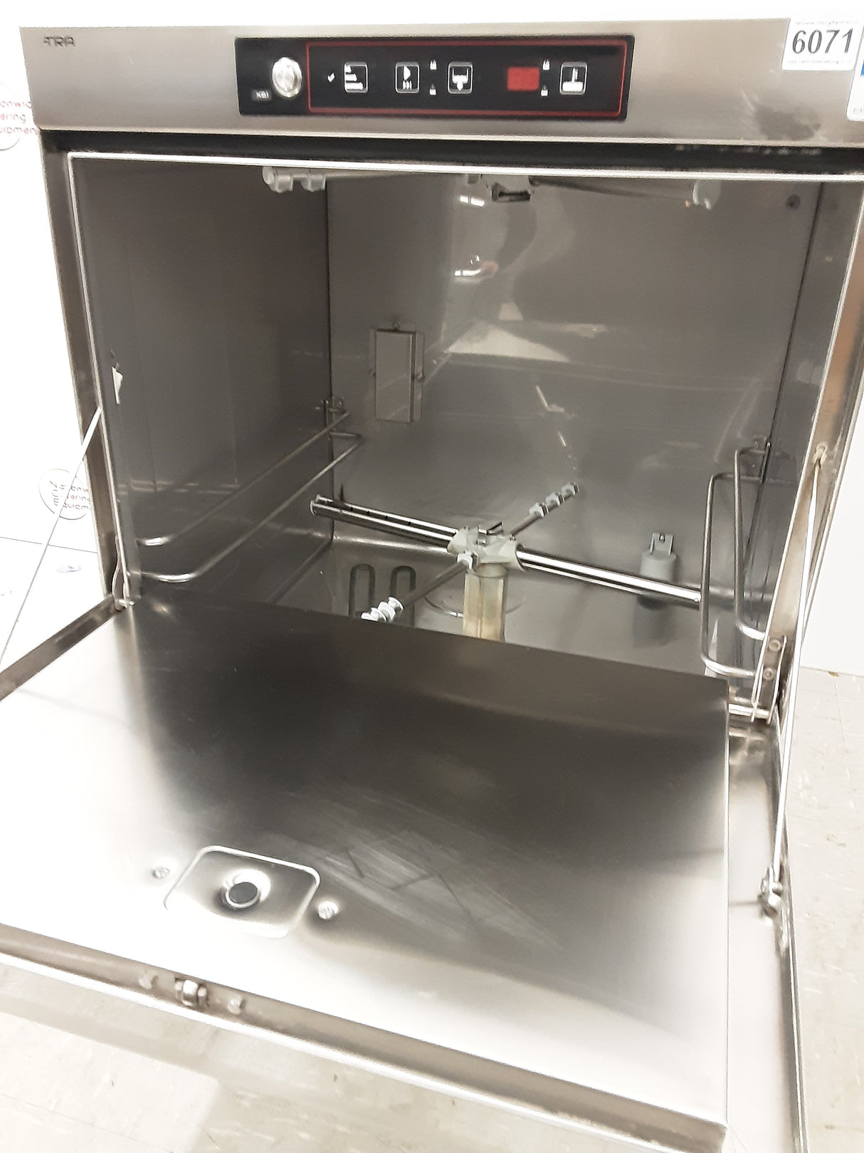 Sammic Undercounter Dishwasher, 1ph/32amp, Model- X61 (NCE6071)