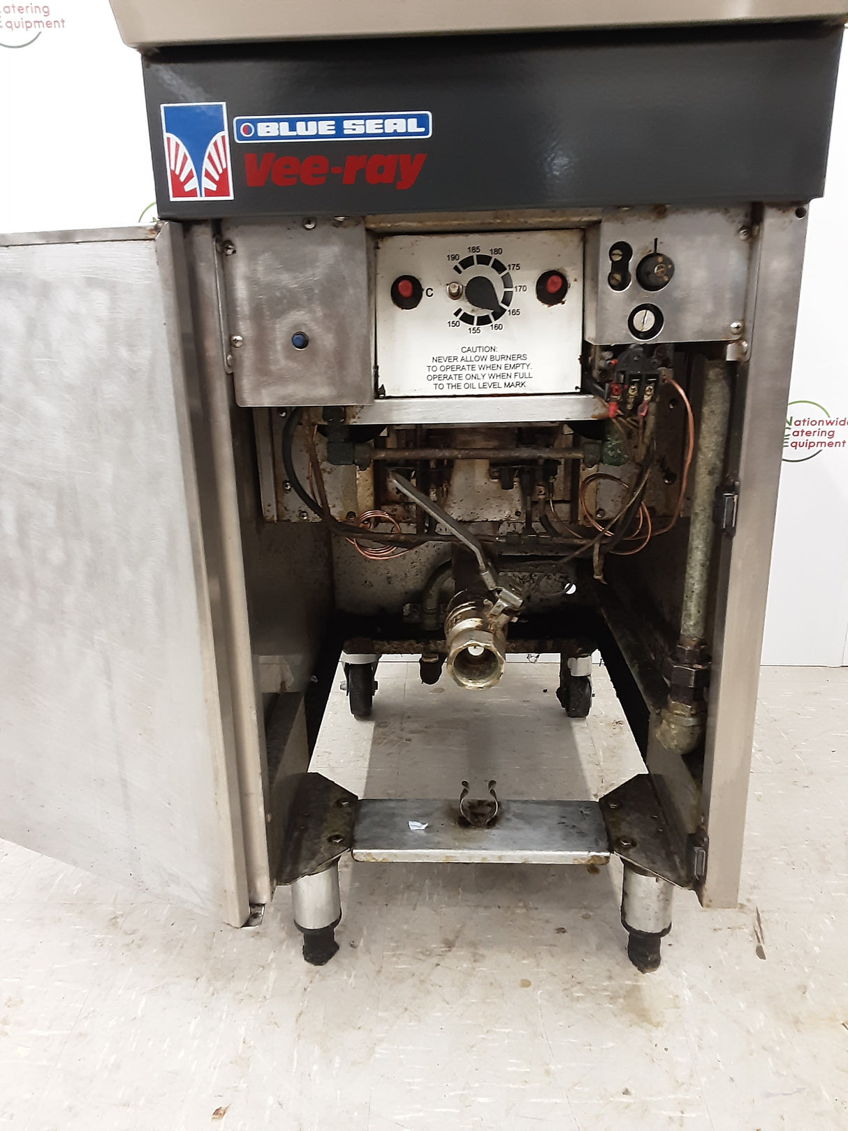 Blueseal Vee-Ray Single Tank Natural Gas Fryer, Model- GT45 (NCE6135)