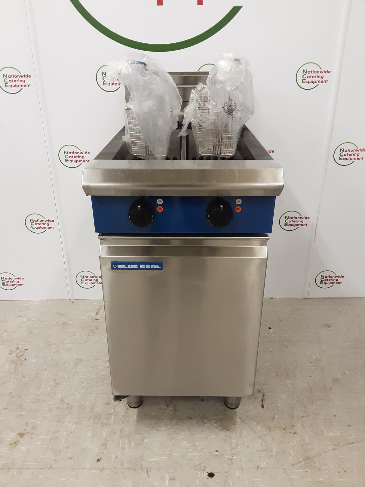 Blueseal Twin Tank Electric Fryer, Model- E44 (NCE6123)
