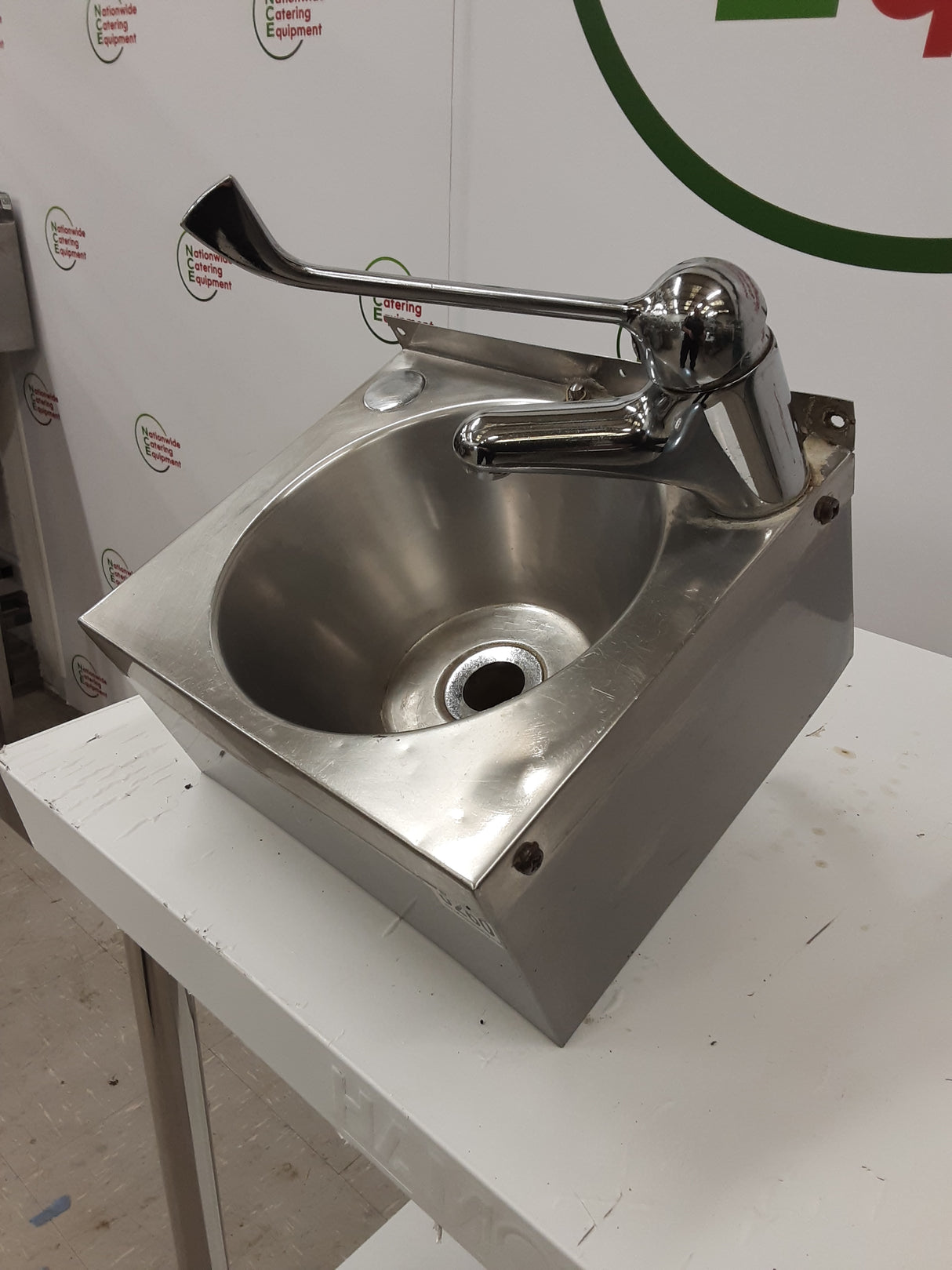 Stainless Steel Hand Wash Basin (NCE6260)