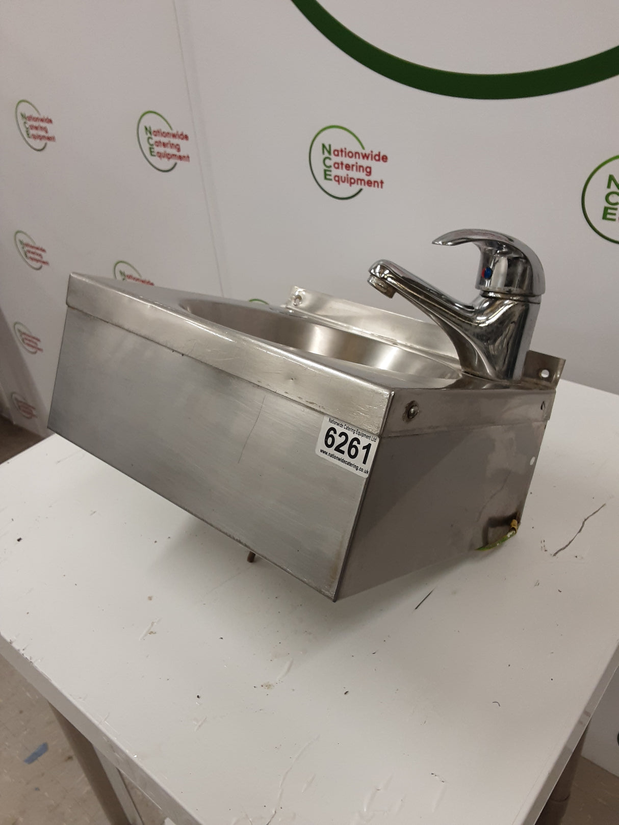 Stainless Steel Hand Wash Basin (NCE6261)