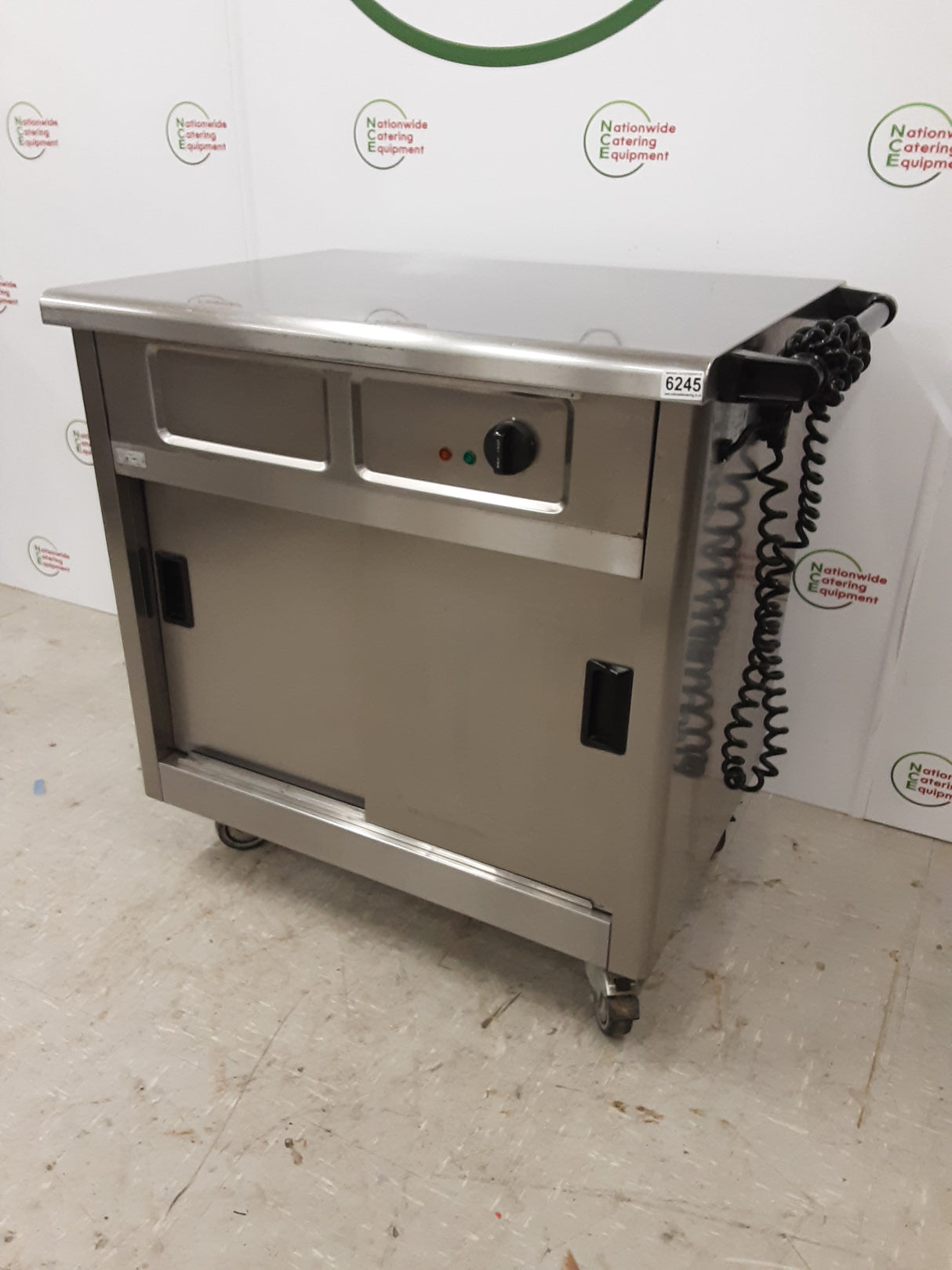 Lincat Mobile Hot Cupboard, 13amp Electric, Model- GM2 (NCE6245)