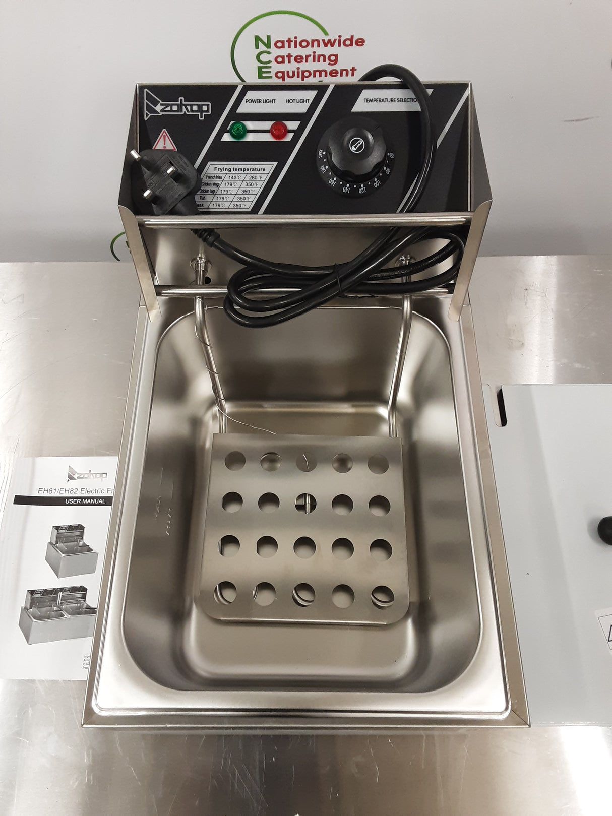 Zokop Single Tank Tabletop Electric (13amp) Fryer, Un-Used/New (NCE6292)