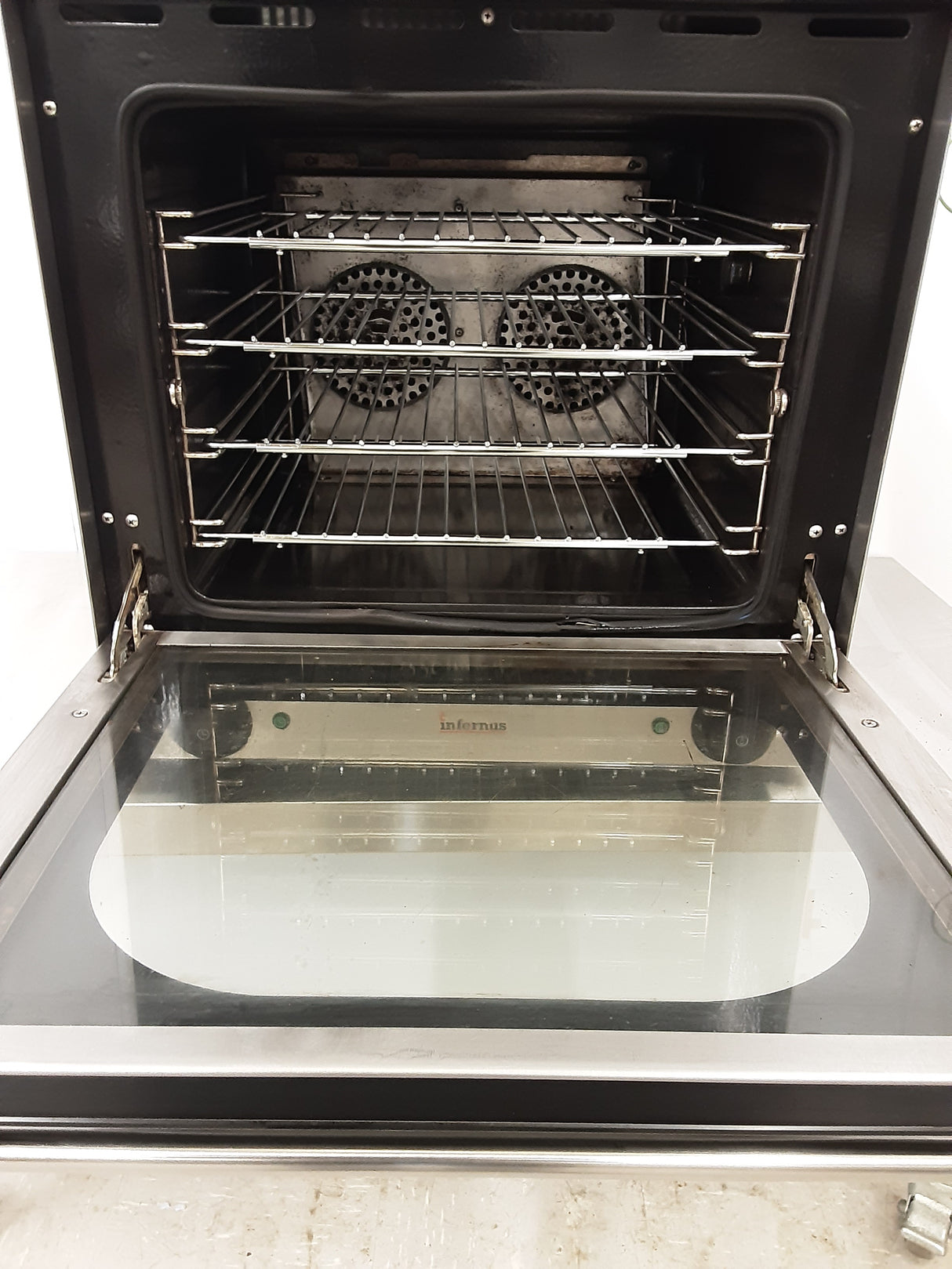 Infernus Tabletop 13amp Electric Convection Oven, Model- YXD-1AE (NCE6250)