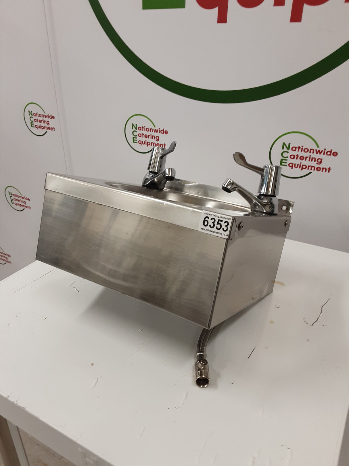 Stainless Steel Handwash Basin (NCE6353)