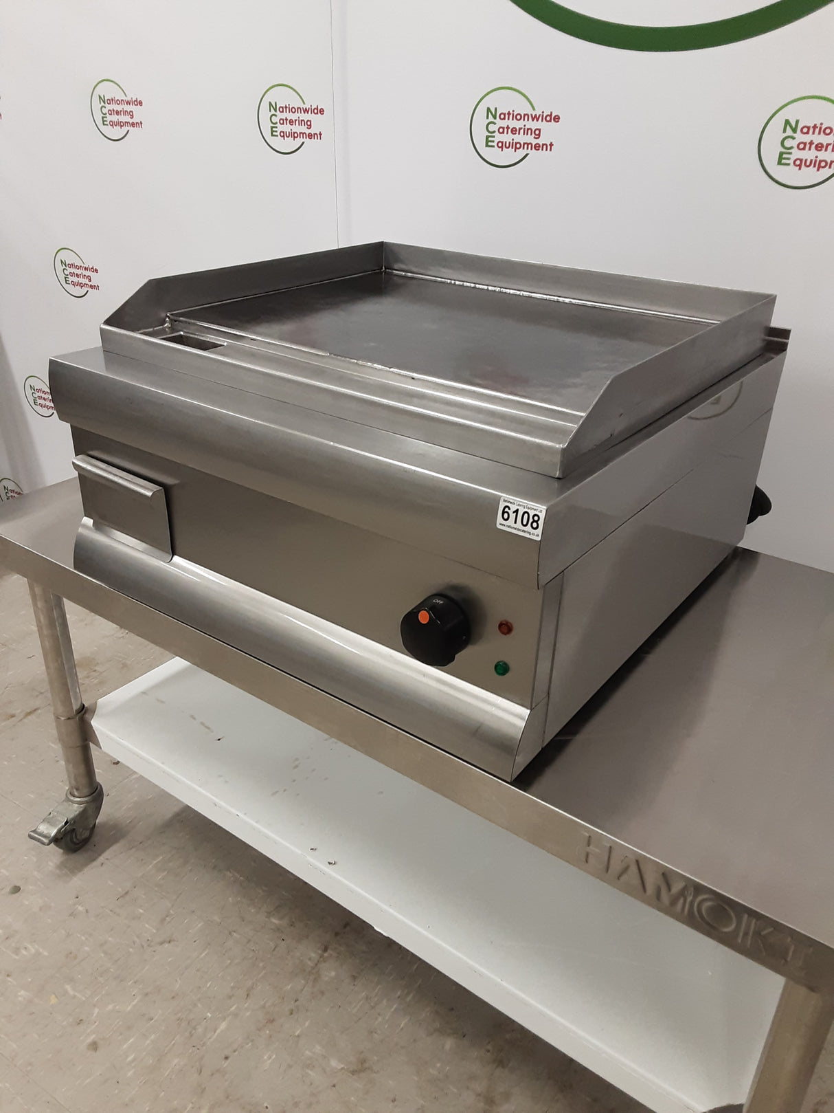 Lincat 60cm Tabletop Electric Griddle, 13Amp, Model- GS6 (NCE6108)