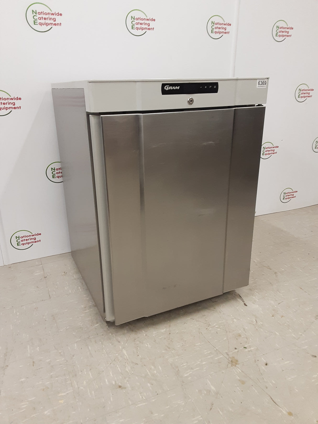 Gram Stainless Steel Undercounter Fridge, 125L Capacity, Model-K210 (NCE6359)