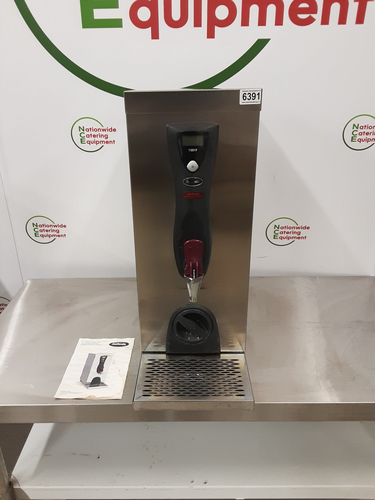 Instanta 10L Auto Fed Water Boiler With Filter, Model- 1501F (NCE6391)