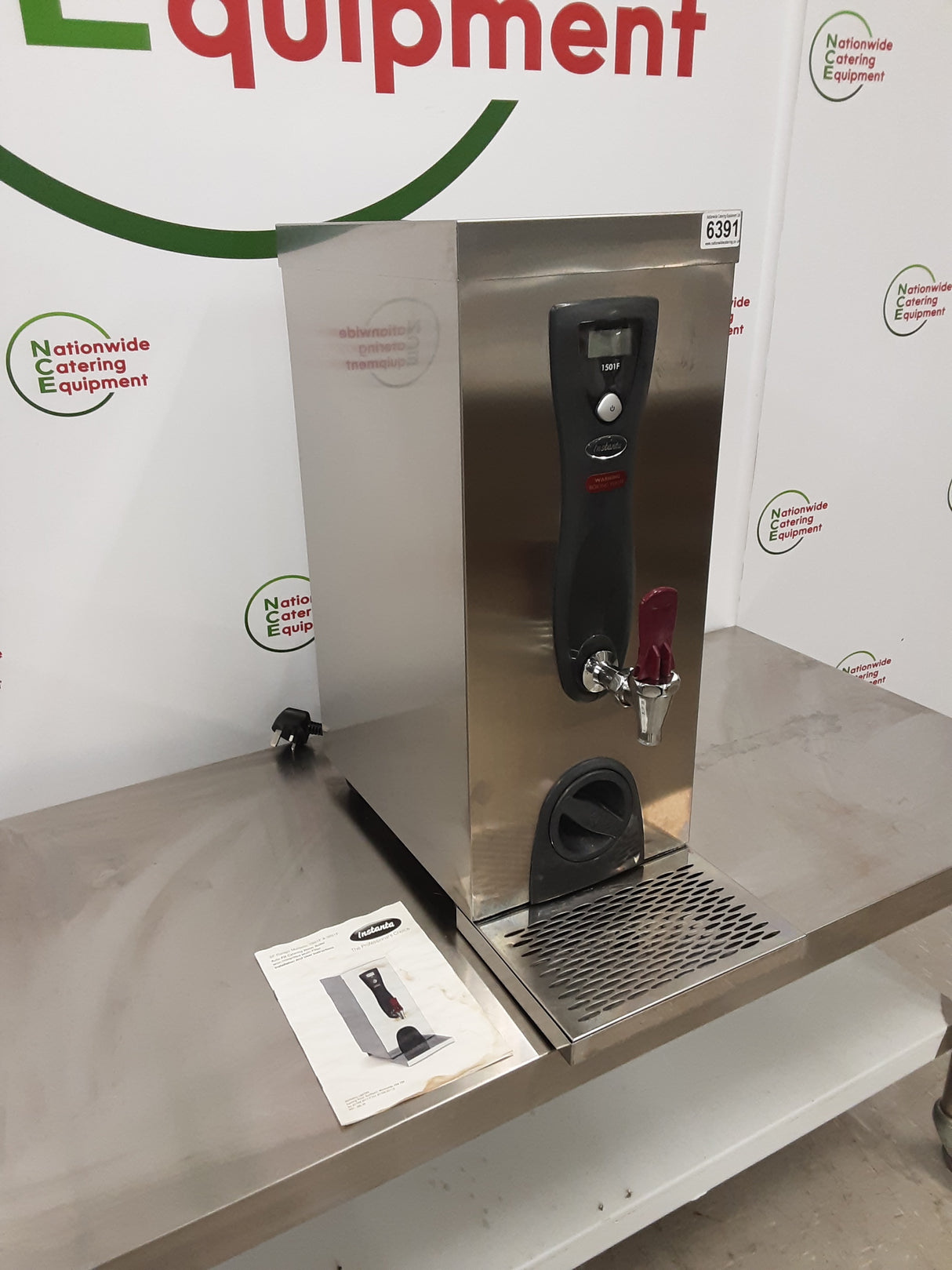 Instanta 10L Auto Fed Water Boiler With Filter, Model- 1501F (NCE6391)
