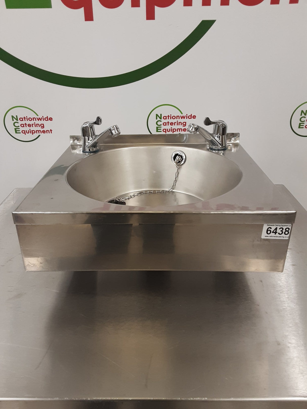 Stainless Steel Large Wash Hand Basin With New Lever Taps (NCE6438)