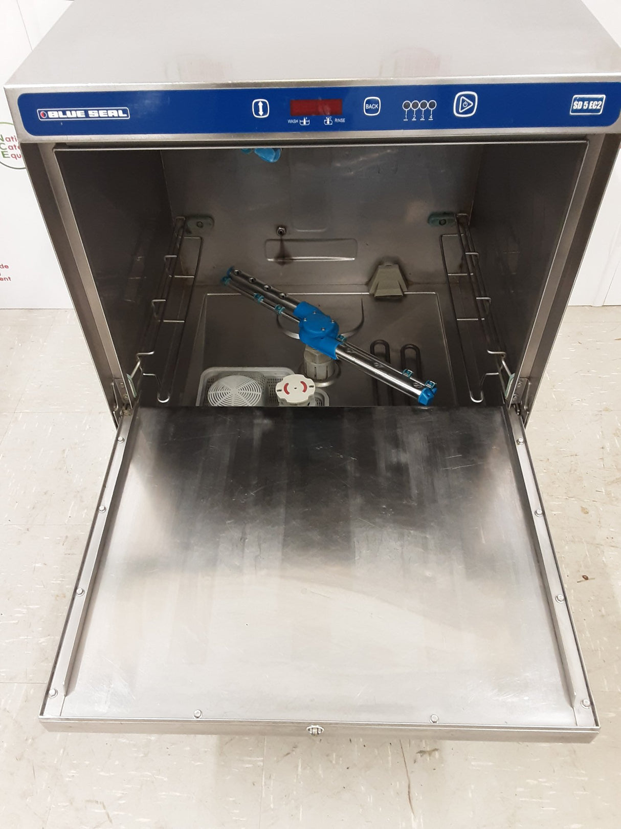 Blueseal Undercounter Dishwasher, Model SD5EG2 (NCE6456)