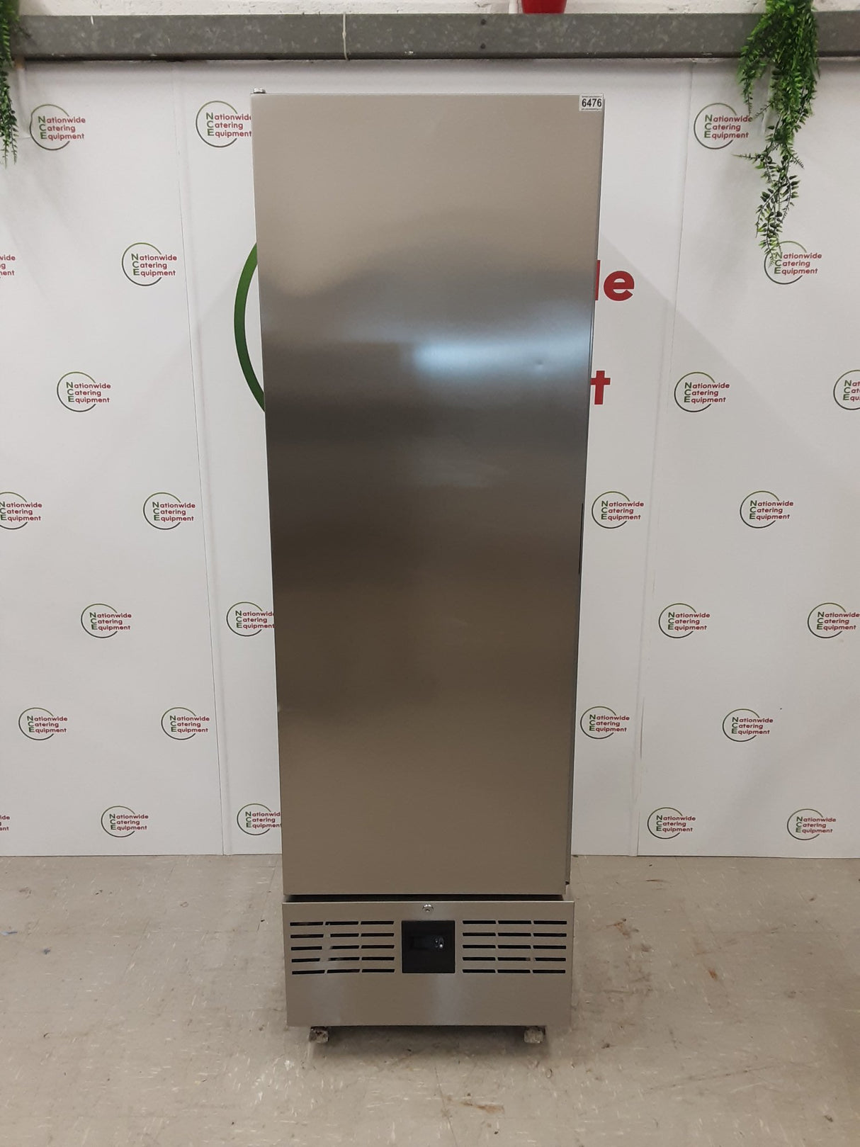 Foster Slimline Single Upright Freezer, Model- FSL400L (NCE6476)