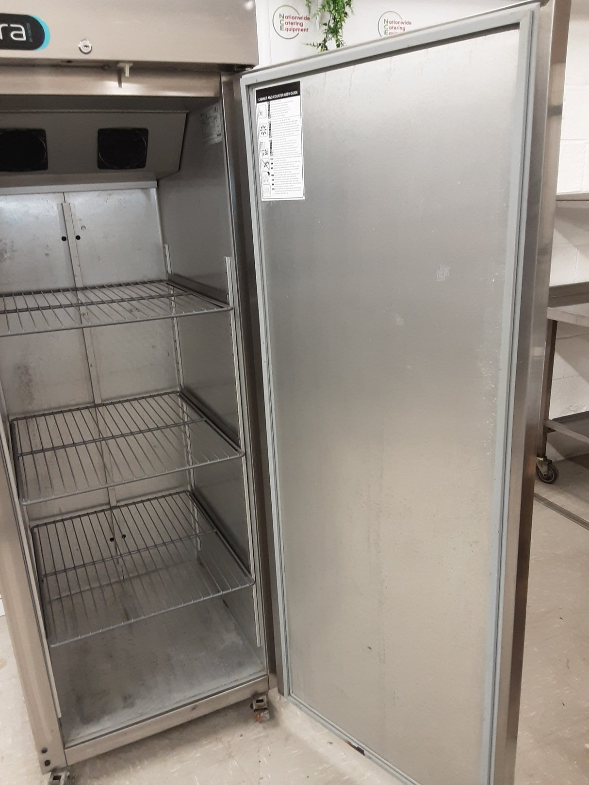 Foster Xtra Single Upright Fridge, Model- XR600H (NCE6486)