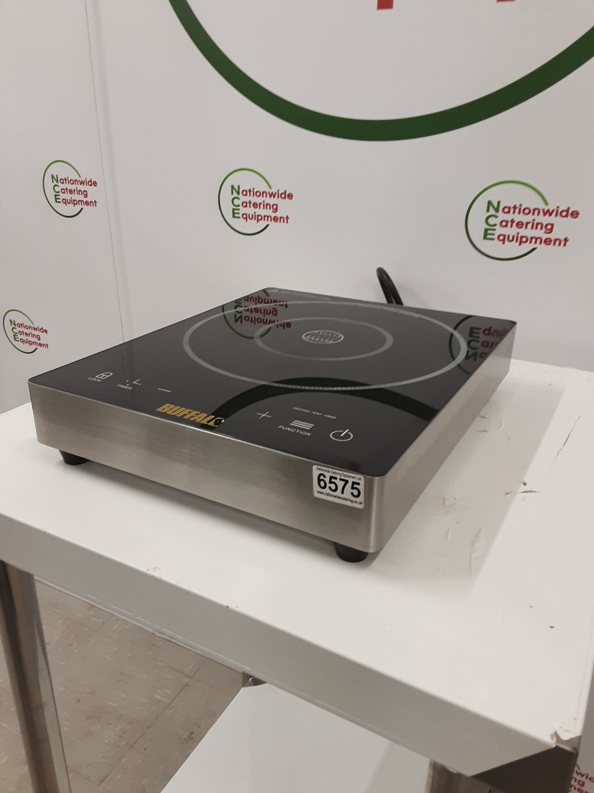 Buffalo 3000w Tabletop Single Zone Induction Stove, Model- (NCE6575)