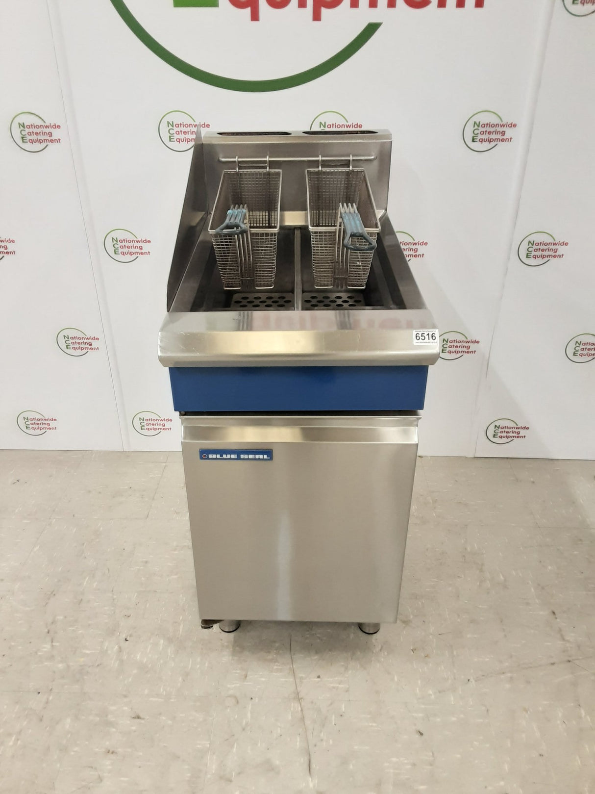 Blueseal Twin Tank Natural Gas Twin Tank Fryer, Model- GT46 (NCE6516)