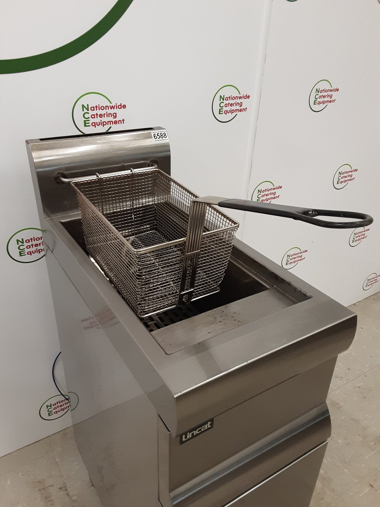 Lincat LPG Free-standing Single Tank Fryer, Model- J5 (NCE6588)