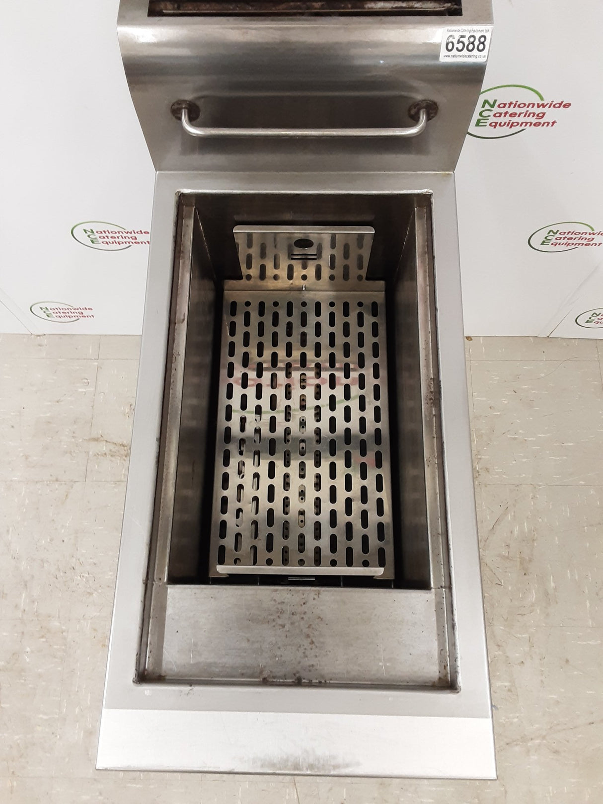 Lincat LPG Free-standing Single Tank Fryer, Model- J5 (NCE6588)