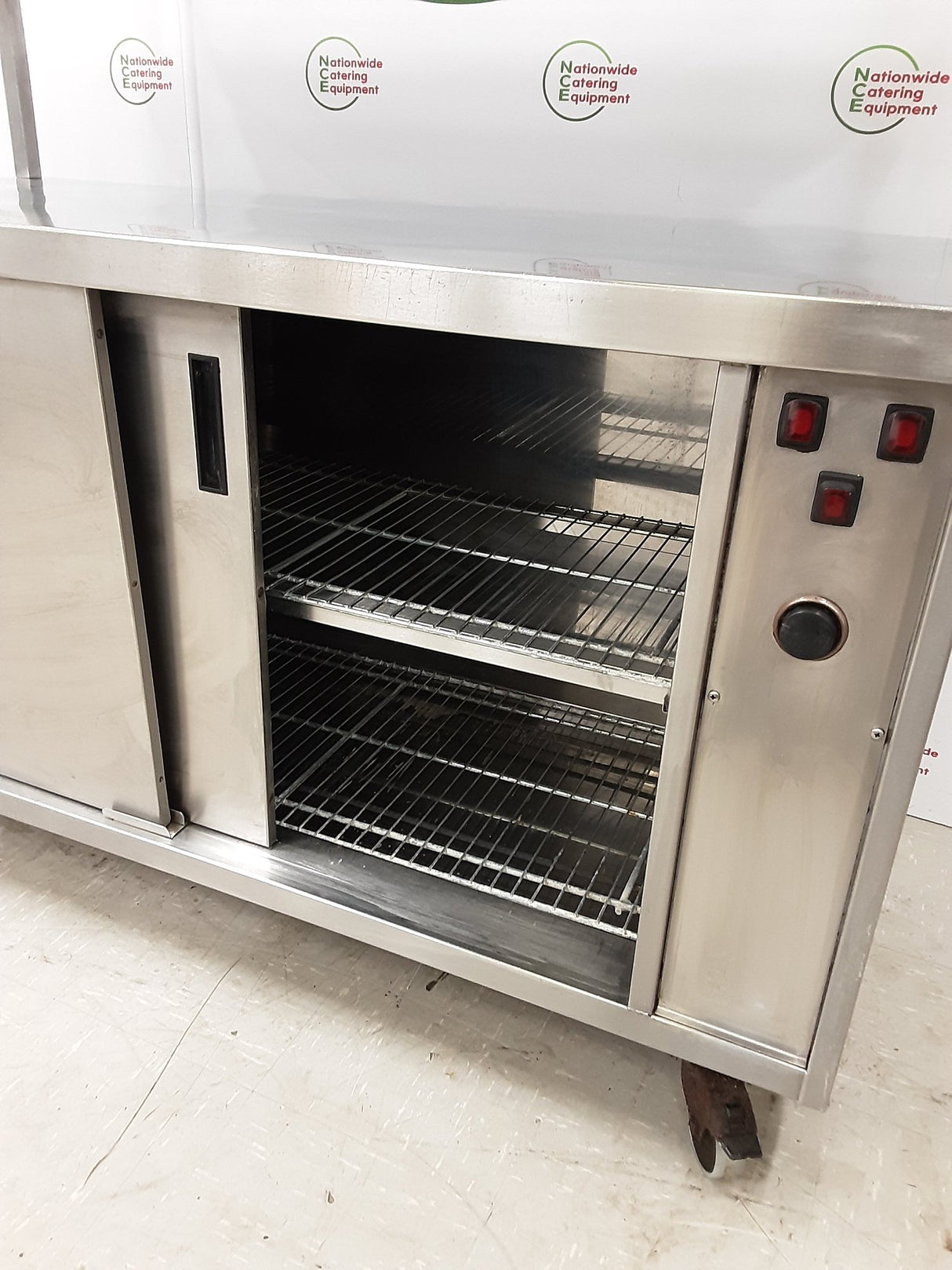 Mobile Hotcupboard With Two Tier Heated Gantry Above, 13amp (NCE6624)