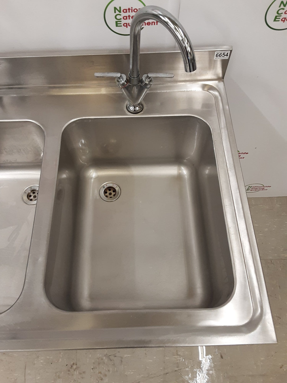 Stainless Steel Double Dishwasher Sink With Pre-Wash Spray 160x70cm (NCE6654)