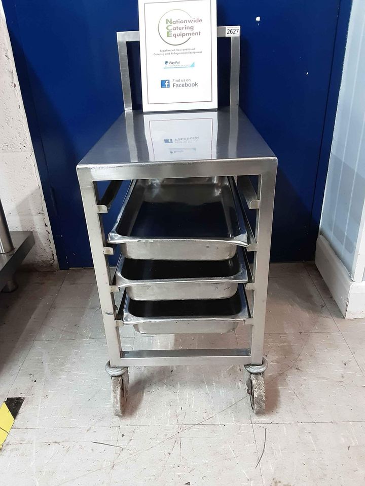 Stainless Steel Low Trolley with Tray Racks (2627)