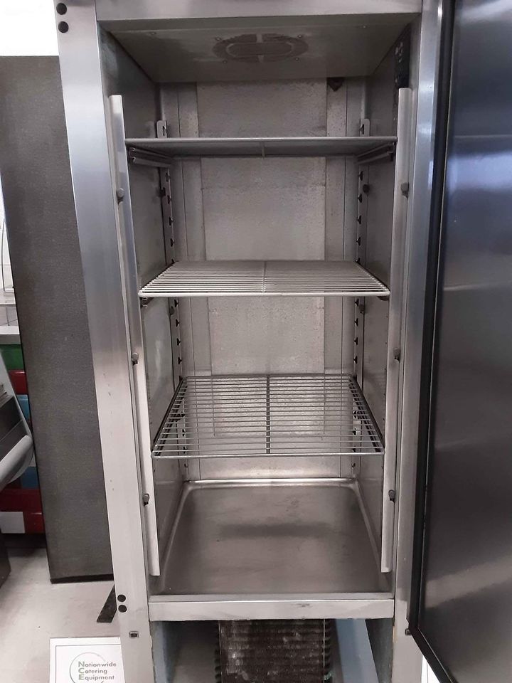 Williams Single Door Upright Fridge, CLEARANCE-No Fascia, Model-HZ16 (3256)