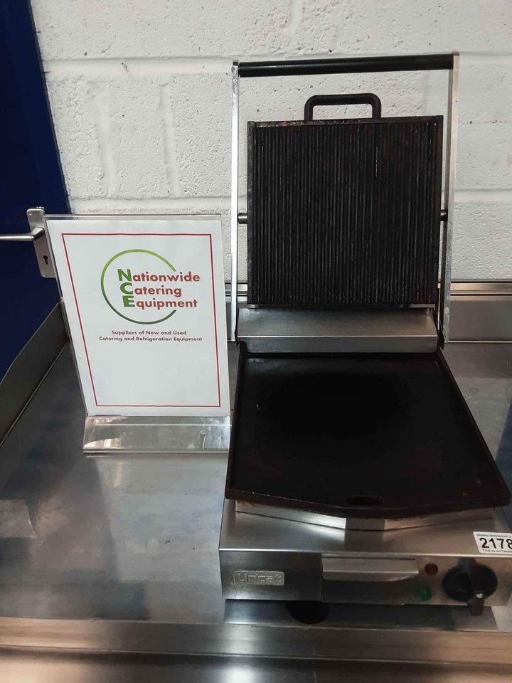 Lincat Single Panini / Contact Grill, 13amp, Model-LCG (NCE2178)