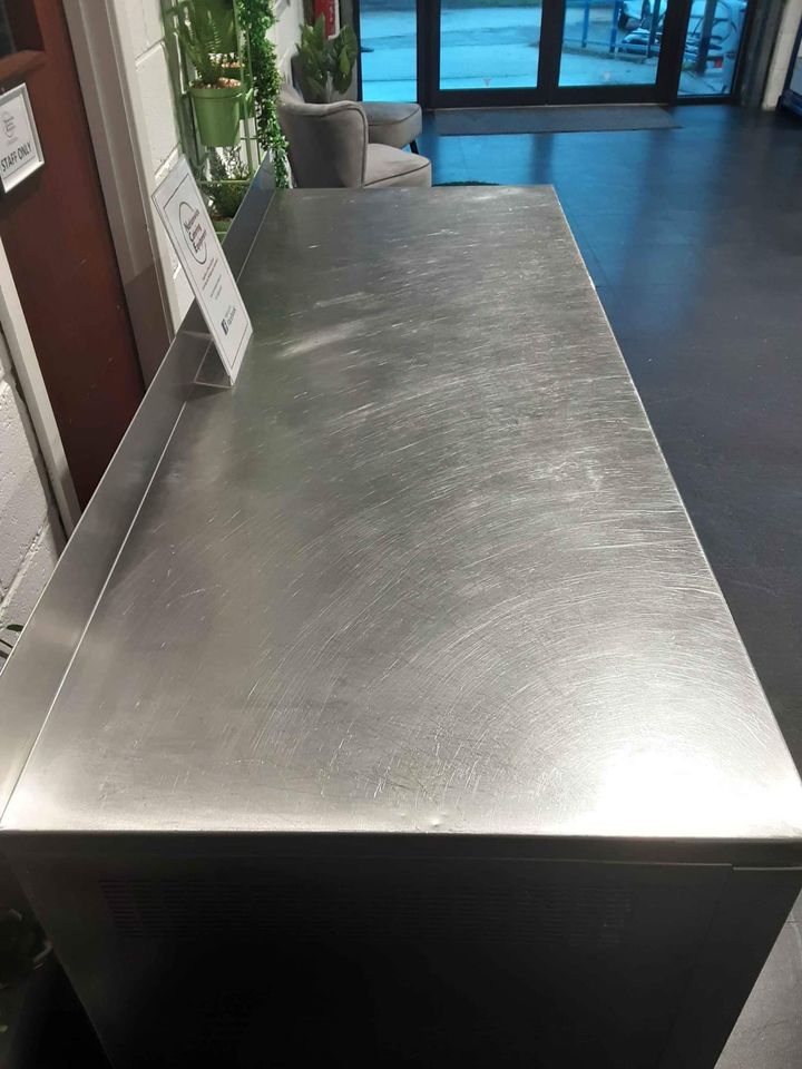 Foster Three Door Flat Counter Freezer (3926)