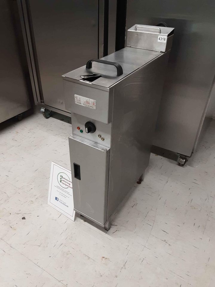 Valentine Single Tank Free-Standing Fryer, Model- V200 (4318)