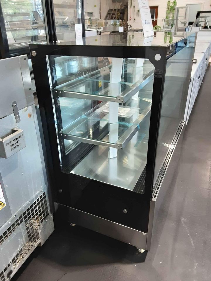 Hamoki 120cm Floorstanding Cake Display / Showcase Fridge Model-HA-1200Z (NCE4341)