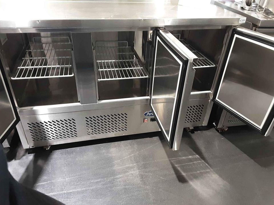 Atosa Three Door Counter Fridge with Toppings Opening (NCE3869)