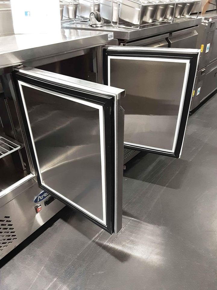 Atosa Three Door Counter Fridge with Toppings Opening (NCE3869)