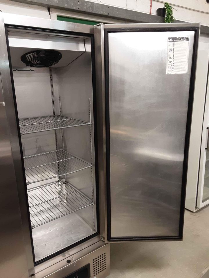 Foster Slimline Single Upright Freezer, Model-FSL400L, 2022 Manufactured (NCE4220)