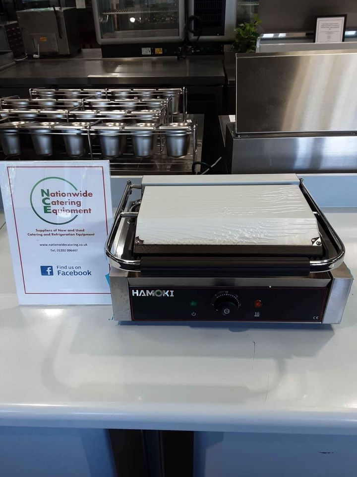 Hamoki Single Large Ribbed Panini / Contact Grill, Model- PG/MA (NCE4419)