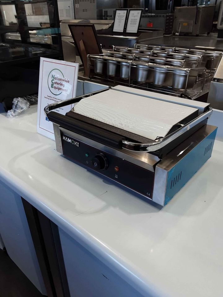 Hamoki Single Large Ribbed Panini / Contact Grill, Model- PG/MA (NCE4419)