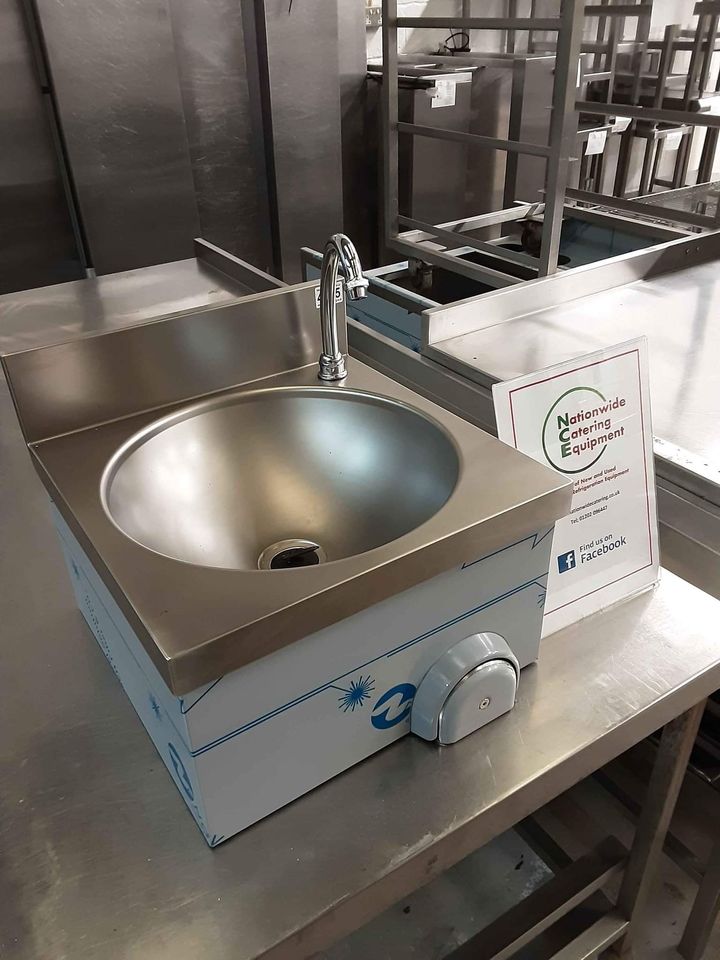 Hand Wash Basin - Knee Operated
