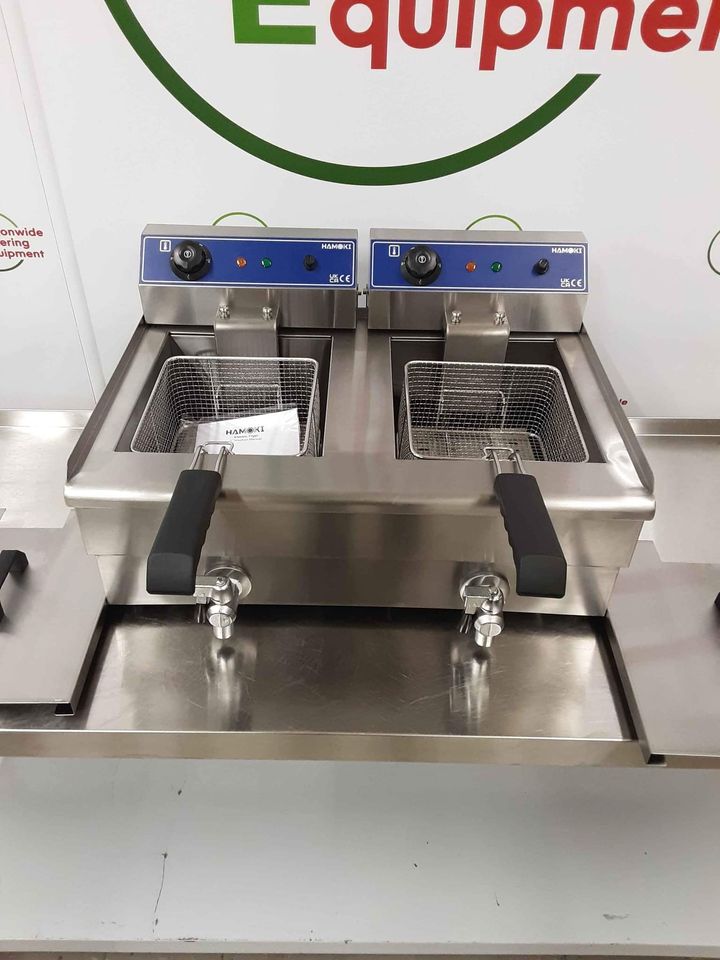 Hamoki Tabletop Tabletop Twin Tank Electric Fryer, 13amp, Model- EF-132V (NCE4275)