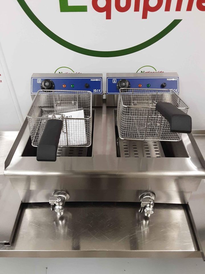 Hamoki Tabletop Tabletop Twin Tank Electric Fryer, 13amp, Model- EF-132V (NCE4275)