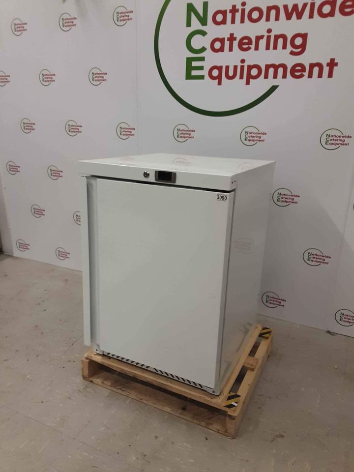 New/Ex-Display Arctica Medium Duty White HEC906 Undercounter Fridge (NCE3090)
