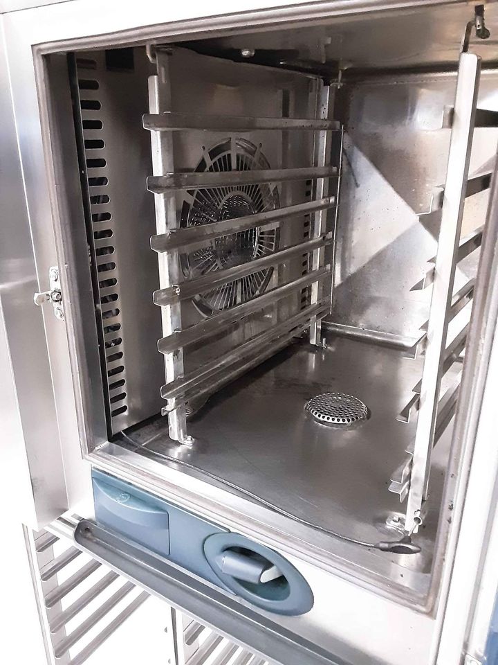 Rational Six Grid SCC Electric Combi Oven on Stand (NCE4268)