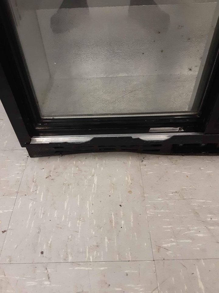 CLEARANCE Rhino Two Sliding Door Bottle Cooler (4696)