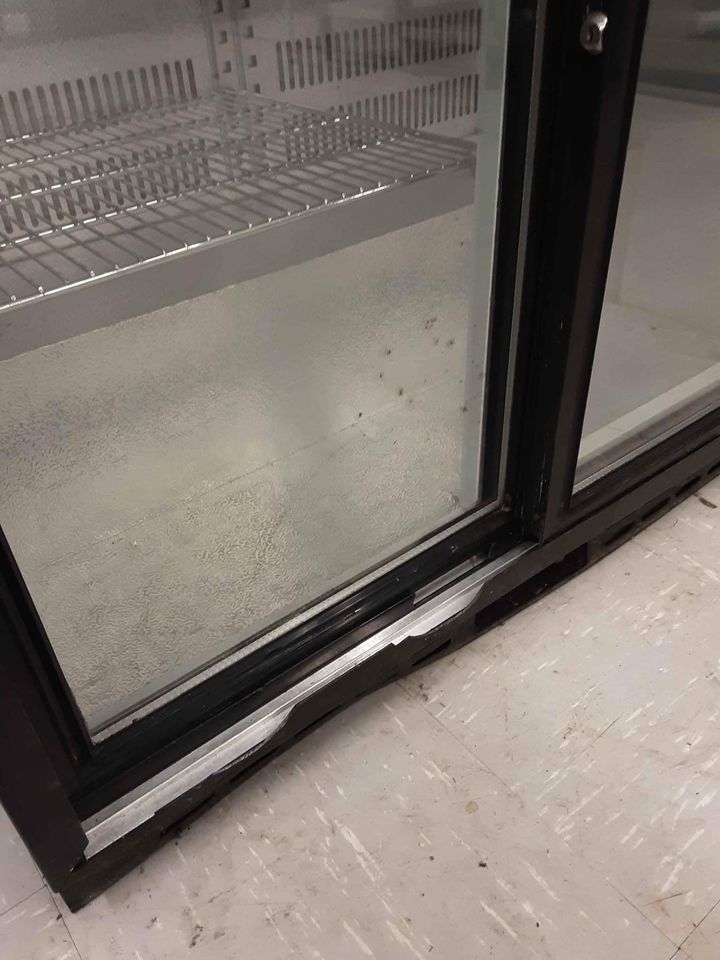 CLEARANCE Rhino Two Sliding Door Bottle Cooler (4696)