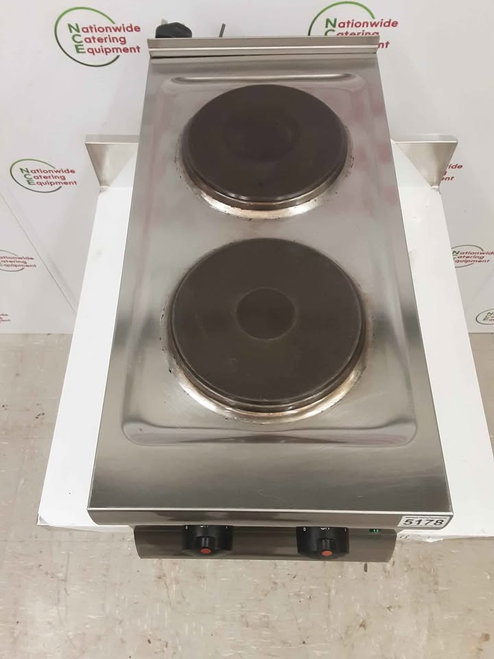 Lincat Silverlink Tabletop Two Burner Stove / Boiling Top, 13amp, Model-HT3 (NCE5178)