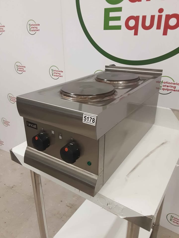 Lincat Silverlink Tabletop Two Burner Stove / Boiling Top, 13amp, Model-HT3 (NCE5178)