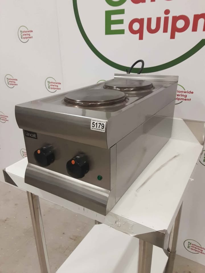 Lincat Silverlink Tabletop Two Burner Stove / Boiling Top, 13amp, Model-HT3 (NCE5179)