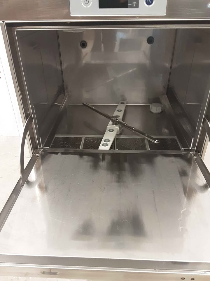 Classeq 2022 50cm Undercounter Glasswasher, 32amp/Single Phase, Model- G500DUOWS (NCE5141)