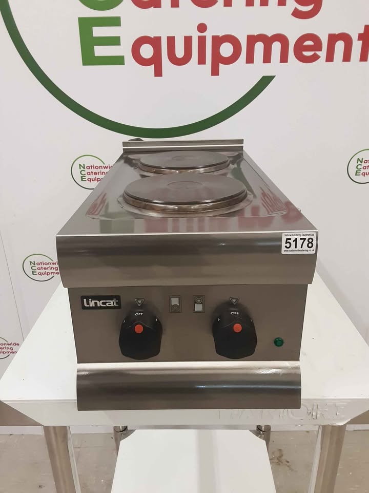 Lincat Silverlink Tabletop Two Burner Stove / Boiling Top, 13amp, Model-HT3 (NCE5178)