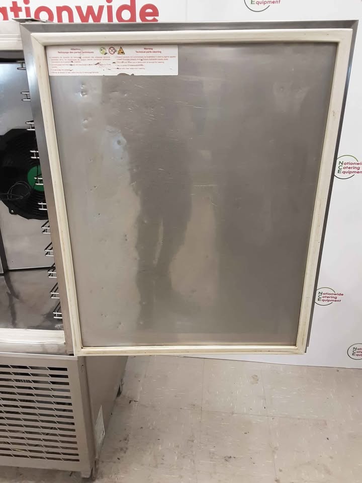 Foster Xtra Blast Chiller, 35kg/10x1/1GN Capacity, Model-XR35 (NCE5238)