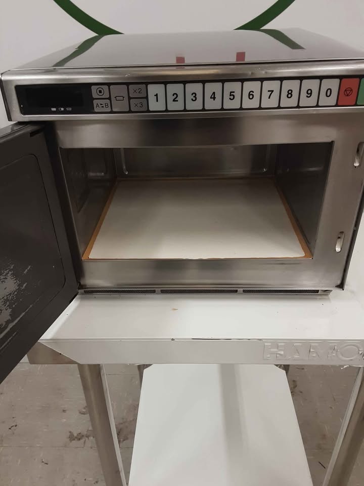 Panasonic 1800w Commercial Microwave, Model- NE-1856 (NCE5212)