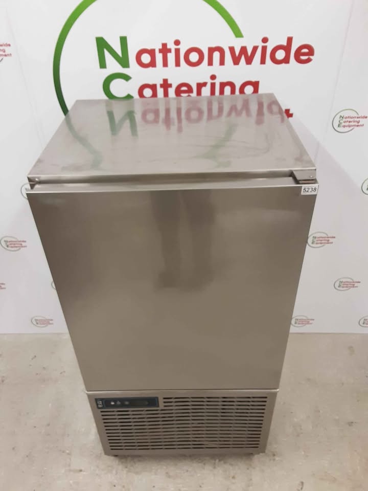 Foster Xtra Blast Chiller, 35kg/10x1/1GN Capacity, Model-XR35 (NCE5238)