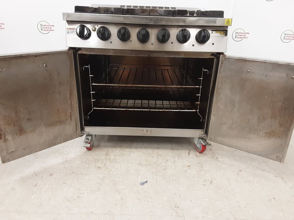 Buffalo Six Burner Stove & Oven, Natural Gas, Model-CT253, 2023 Manufactured (NCE5252)